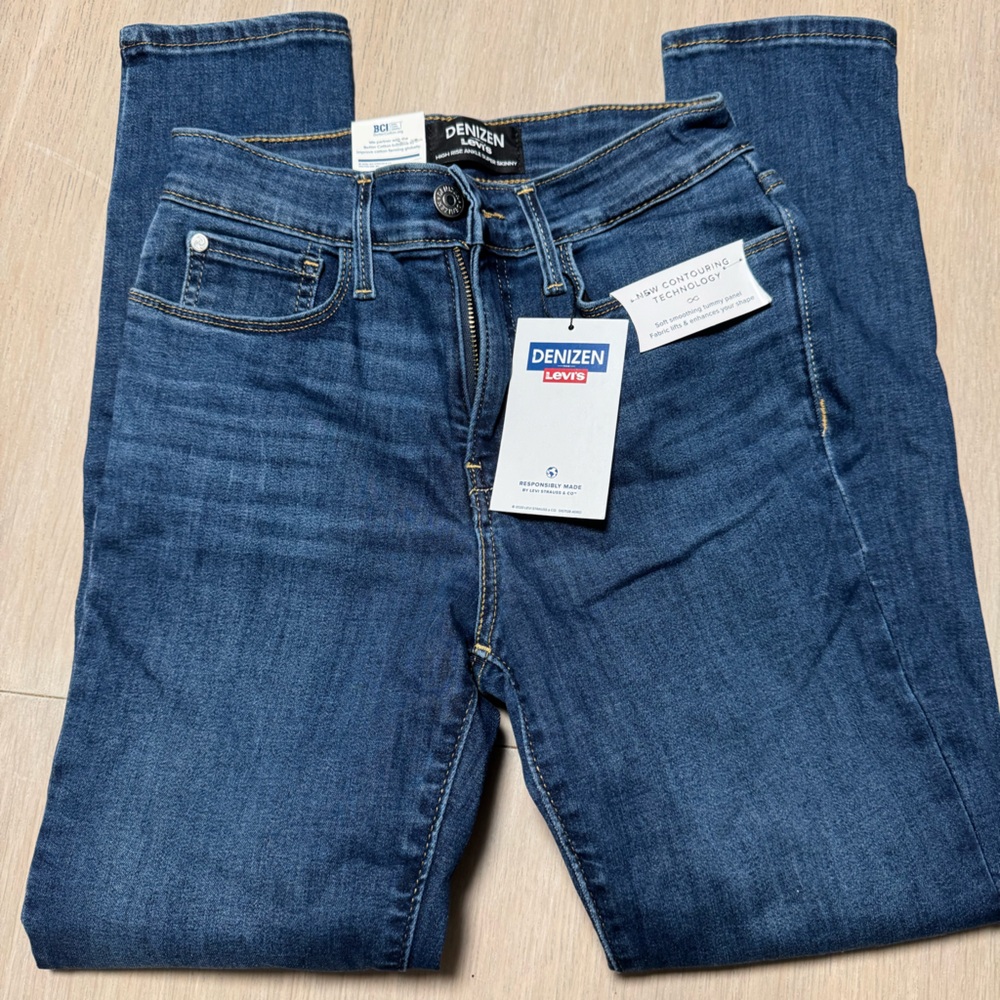 Levi’s Denizen NWT High Rise Ankle Super Skinny Jeans